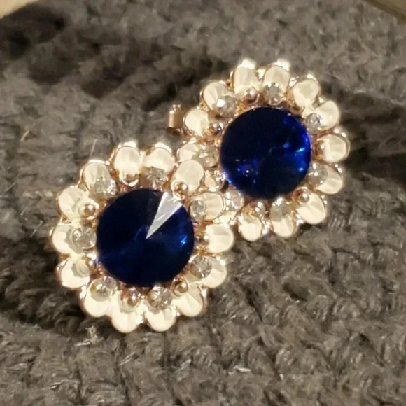 Lady Di Style Sapphire Blue Austrian Rivoli Crystal Earrings - Picture 2 of 12